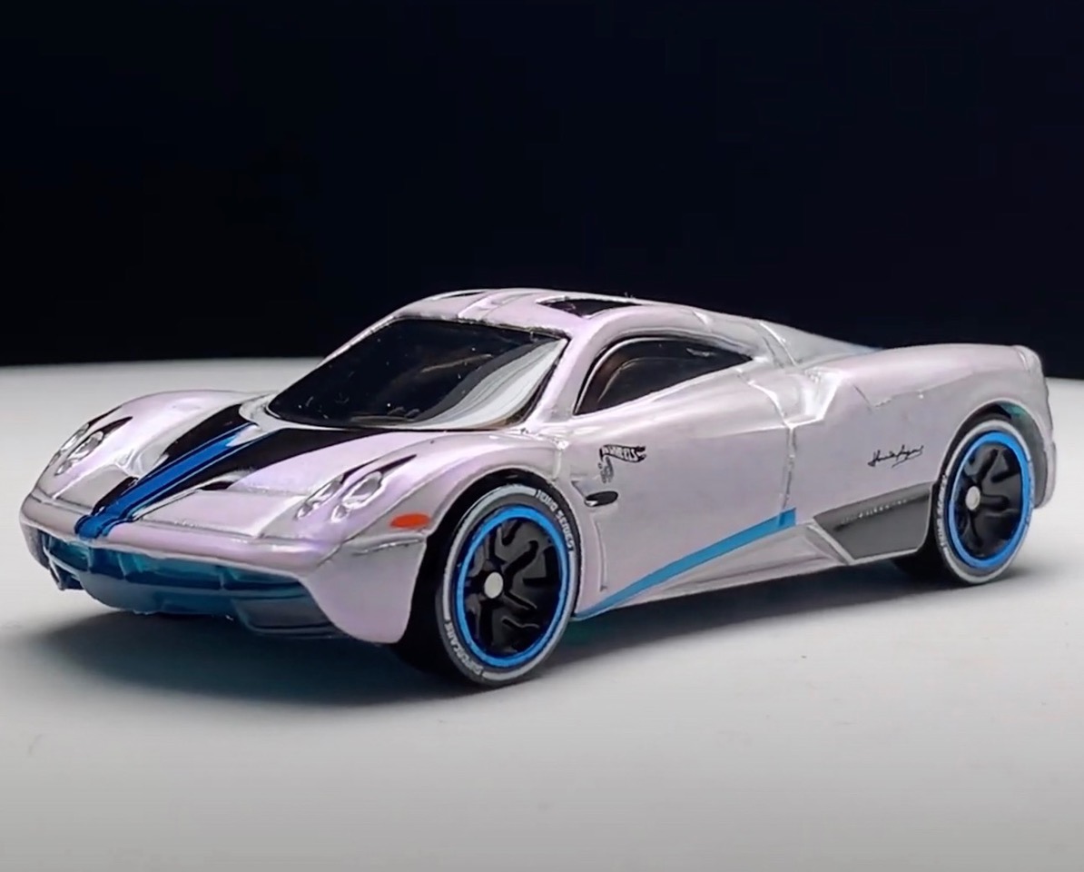 Pagani huayra hot wheels